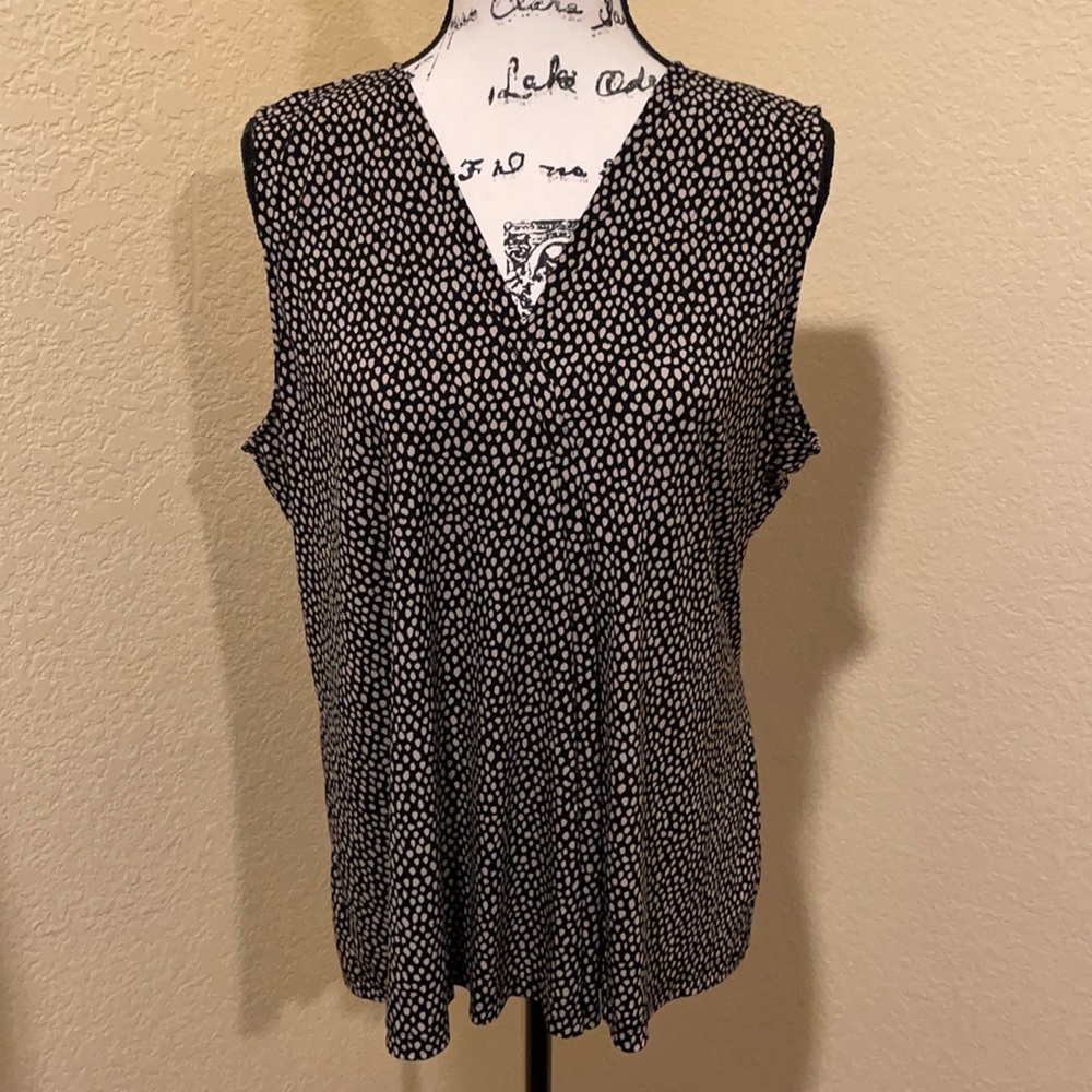 Dana Buchman Sleeveless Top